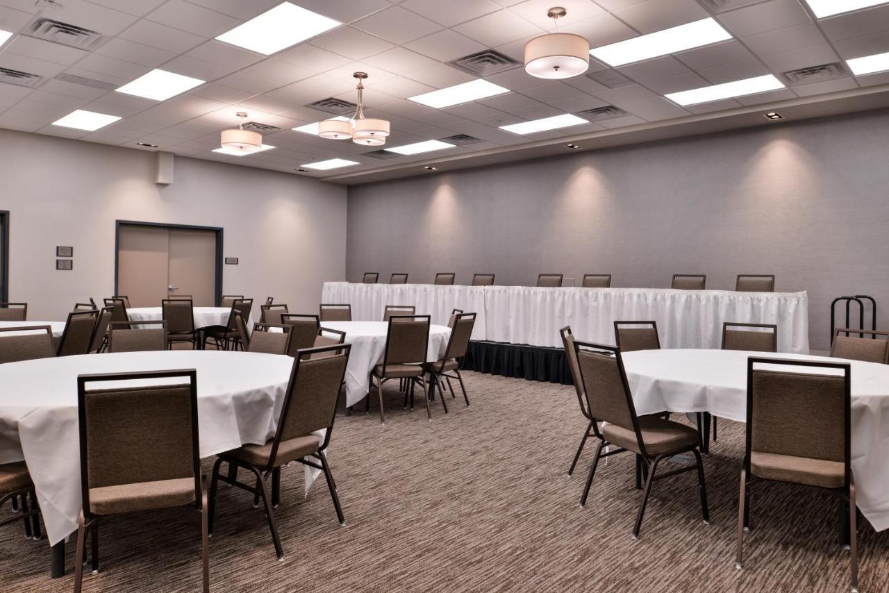 Country Inn & Suites By Radisson, Ft Atkinson, Wi Fort Atkinson Exteriér fotografie