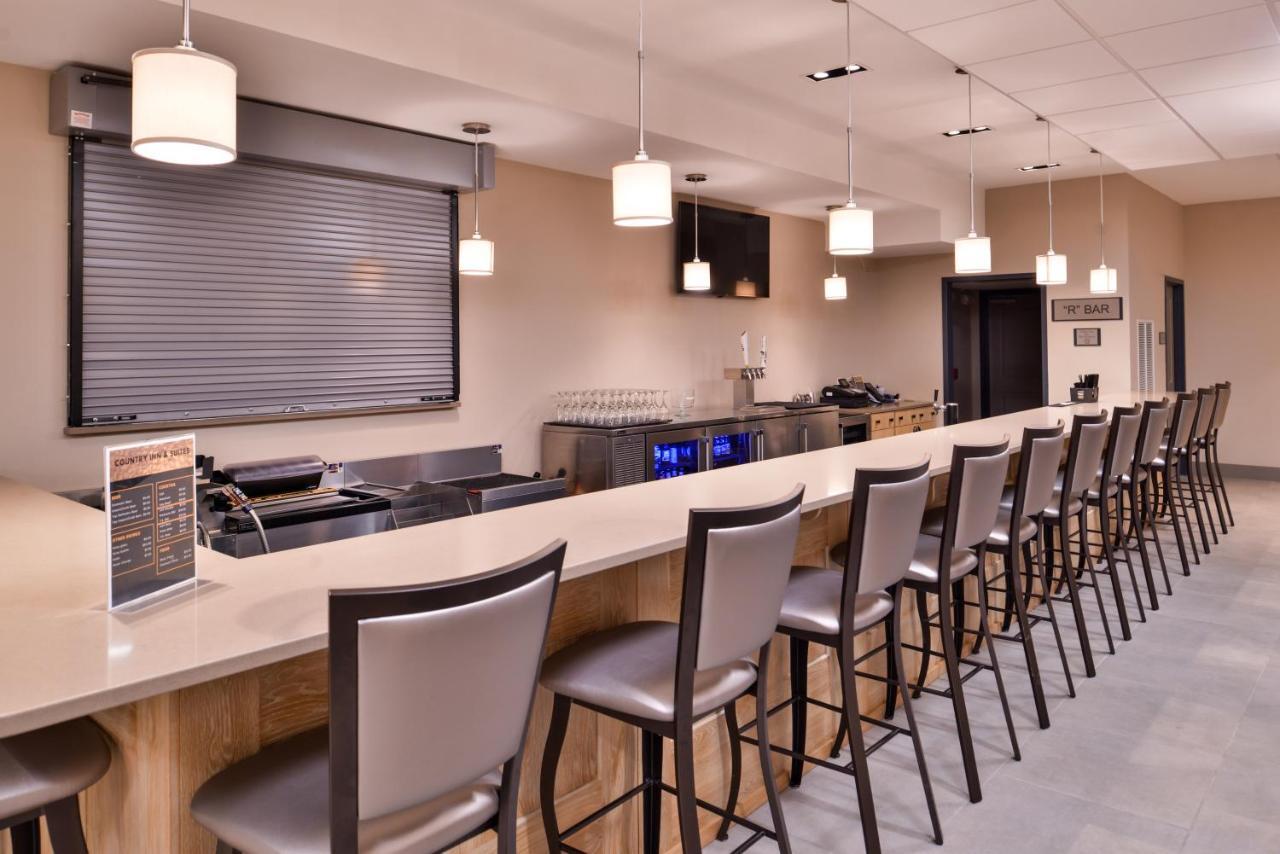 Country Inn & Suites By Radisson, Ft Atkinson, Wi Fort Atkinson Exteriér fotografie